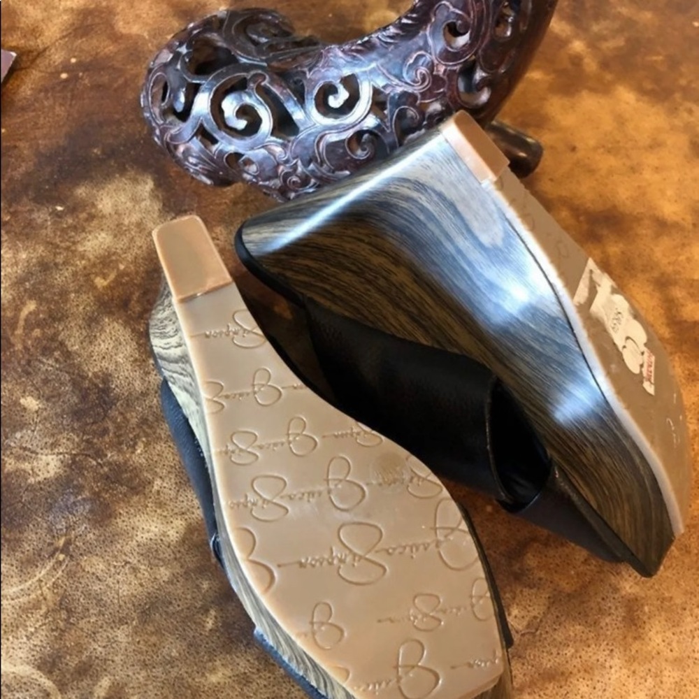 Wedges - Picture 3 of 7